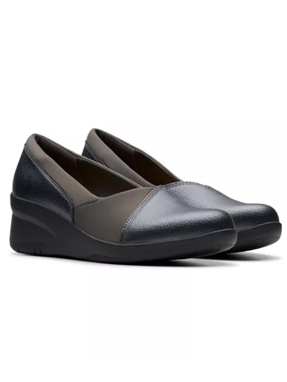 Clarks Women's Suttyn Walk Slip on Black Wedge size 9